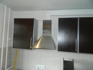 Установка вытяжки на кухне в Кемерово